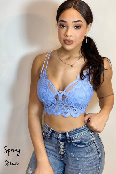 Sweet Muse Scallop Lace Bralette in Spring Blue