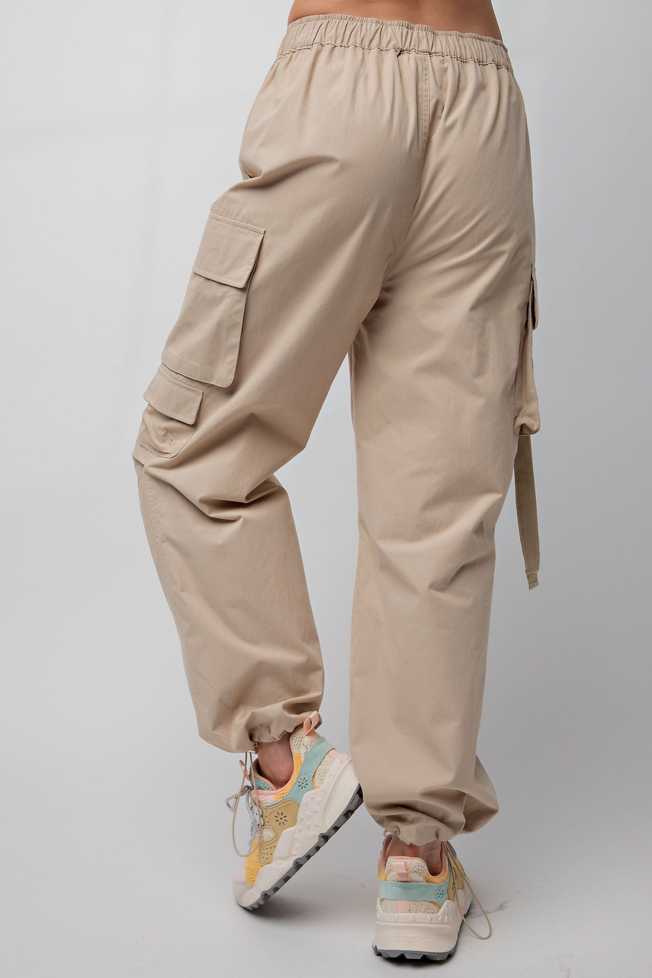 Slouchy 90's Toggle Cargo Pants in Khaki