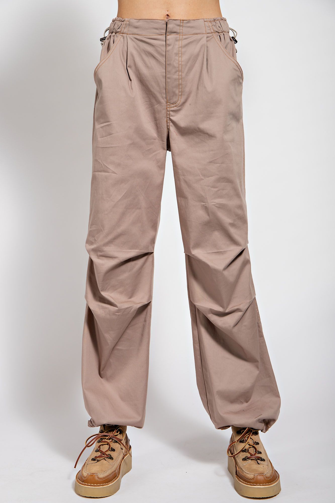 Hot Shot 90's Toggle Cargo Pants in Mushroom