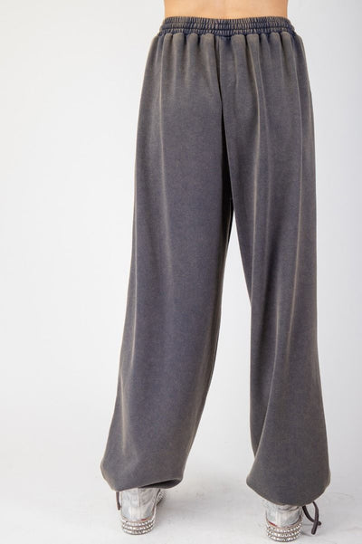 The Weekend Wonder Mineral Wash Lounge Pants in Washed Navy