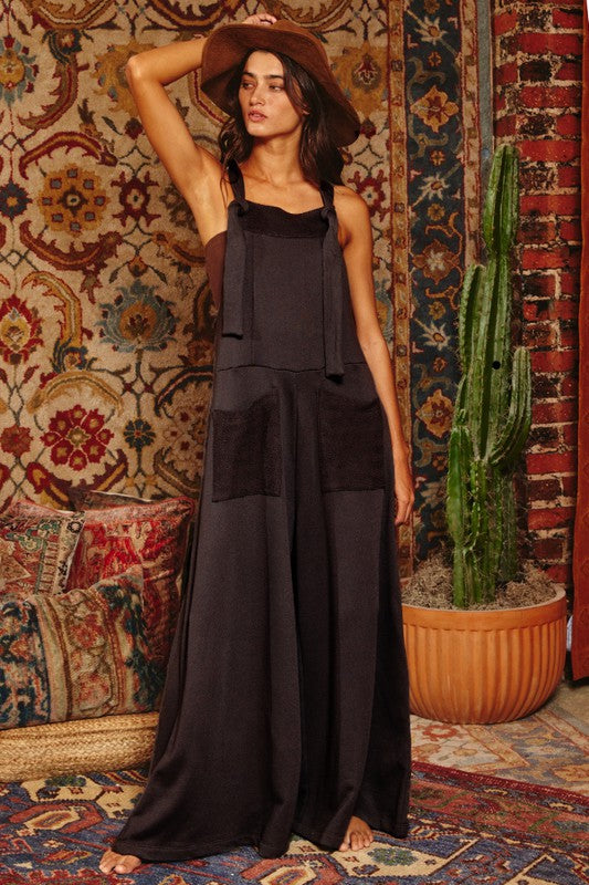 Good Days Jumpsuit with Pockets in Black